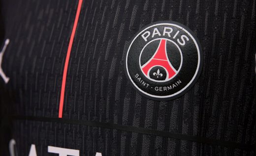Generated close angle of the crest and fabric
